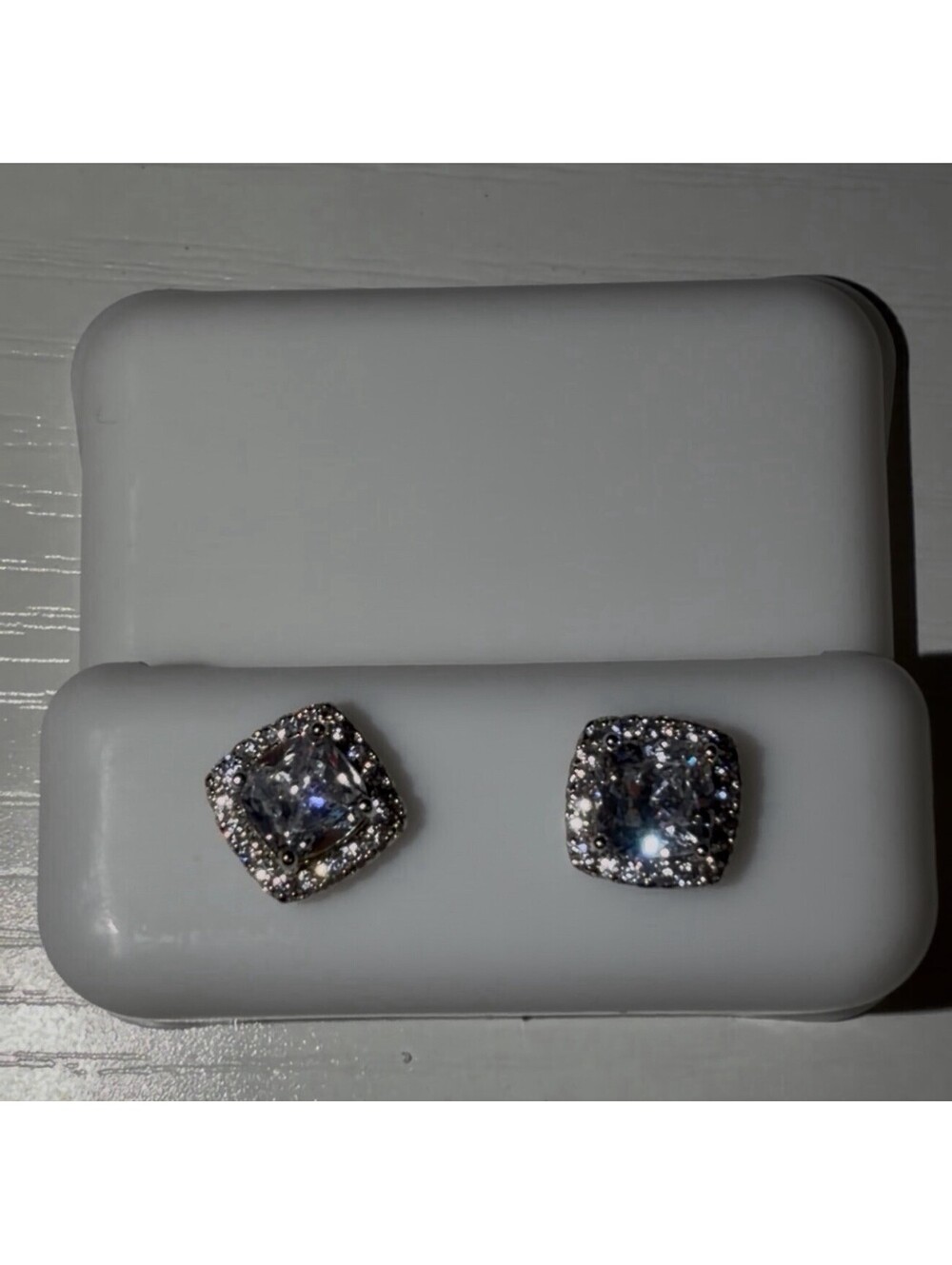 Beautiful Stamped Sterling Silver 925 CZ Push Back Earrings - Picture 3 of 7